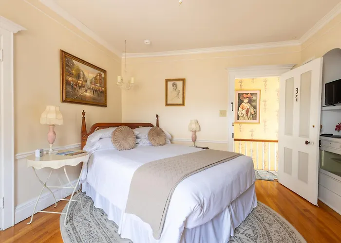 Bed & Breakfast Miss Murphy's High Street Galena