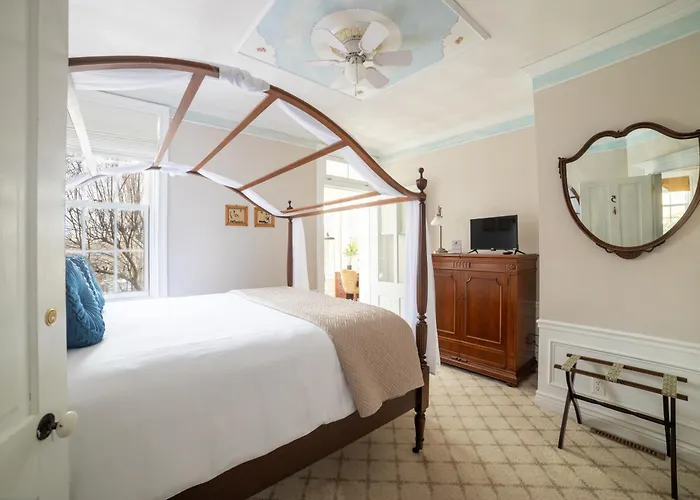 Miss Murphy's High Street 3*