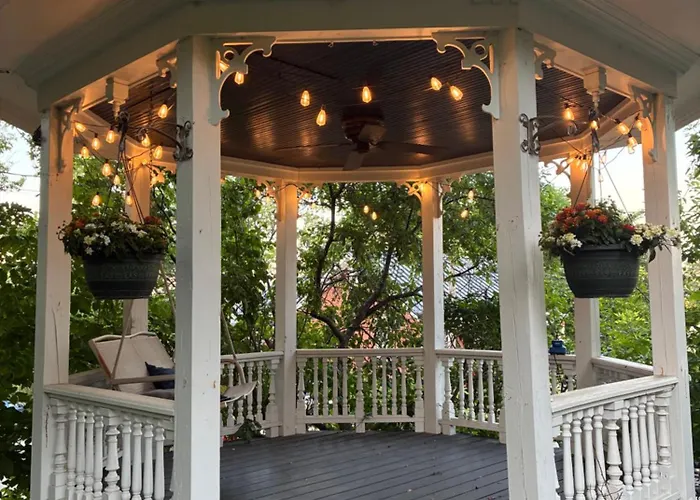 Miss Murphy's High Street Bed & Breakfast 3*